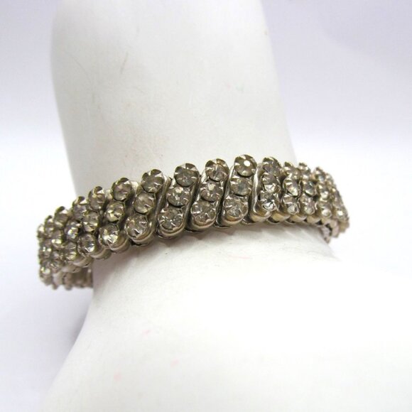 Vintage Expandable Rhinestone Bracelet Made in Japan - Picture 3 of 10